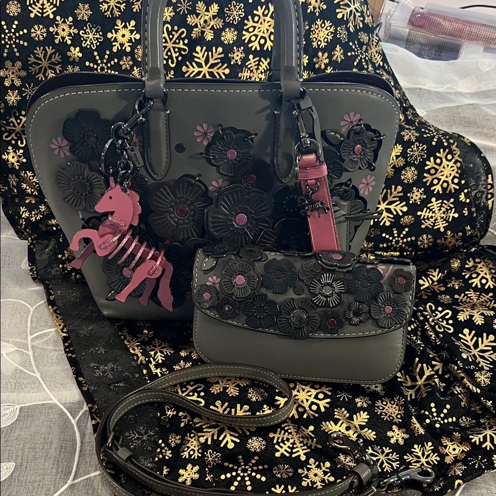 Coach 1941 Dakota Grey and Pink Tea Rose Crossbody Bag with Wallet and Charms